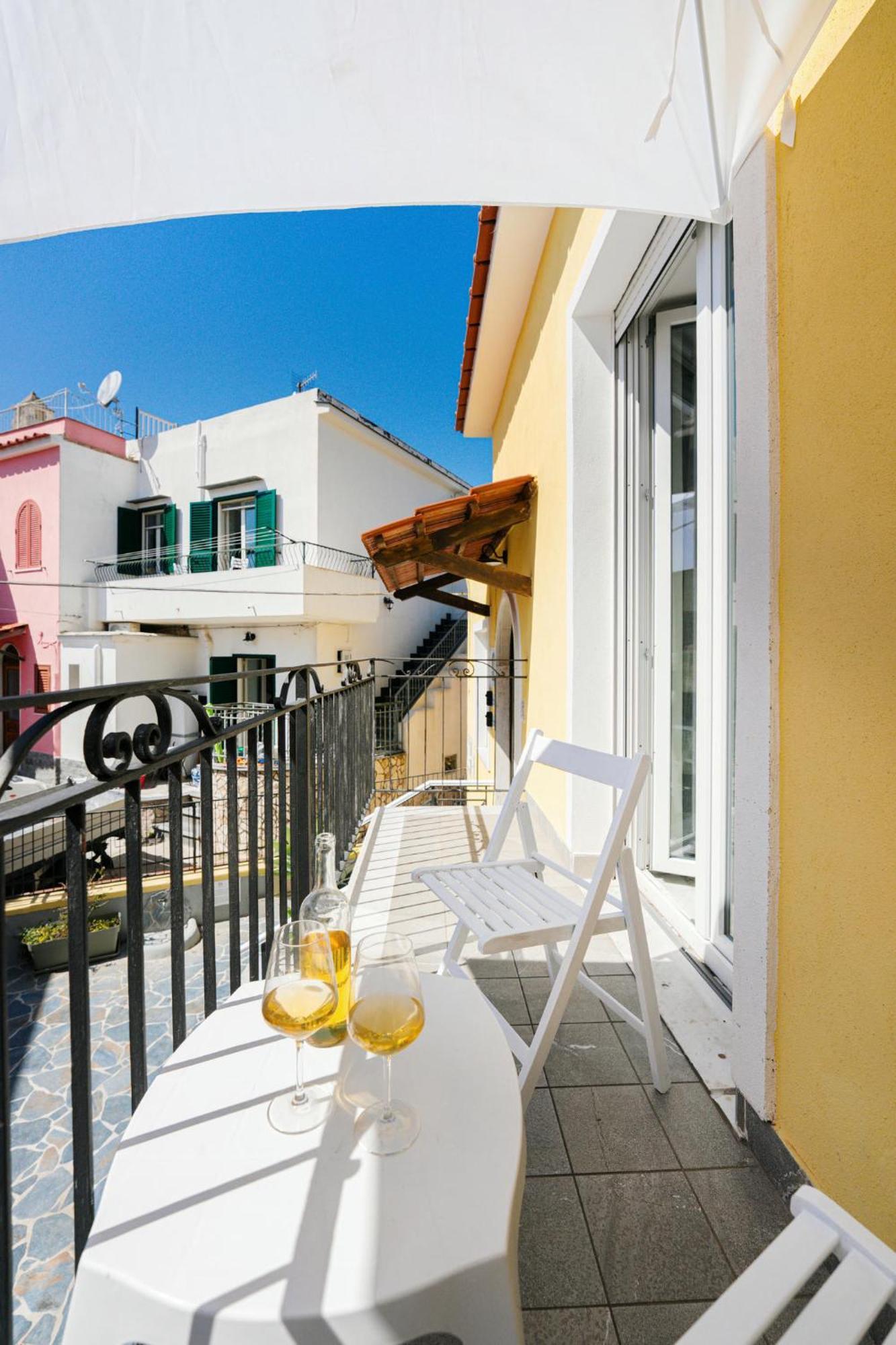 Ciraccio Apartments بروسيدا المظهر الخارجي الصورة